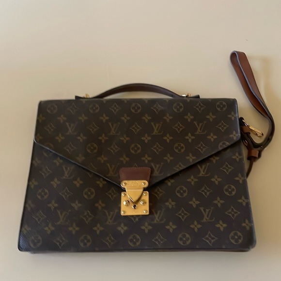 Louis Vuitton Portfolio case - Picture 1 of 8